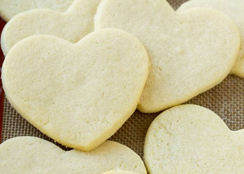 heart shaped sugar cookies