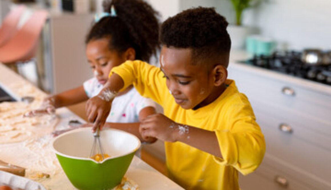 children cooking
